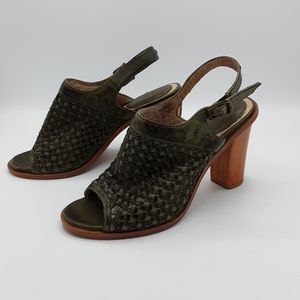 Frye women's "Sofia" sandals ID size 9